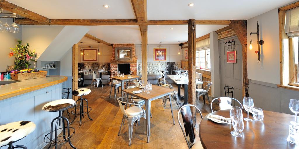 The Dog At 4* Wingham